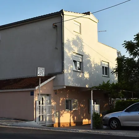 Apartment Mt130 Podstrana